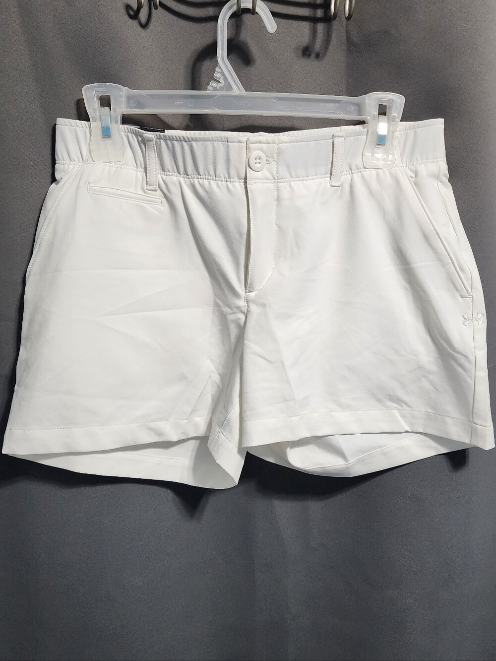 NWT Under Armour Women's Links 4" Golf Shorts White Size 6 Athletic 1293832